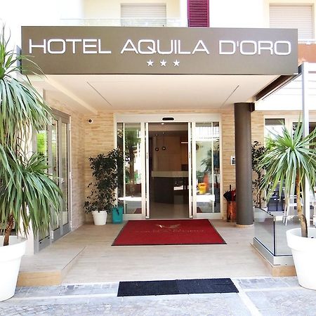 מיסאנו אדריאטיקו Hotel Aquila D'Oro מראה חיצוני תמונה