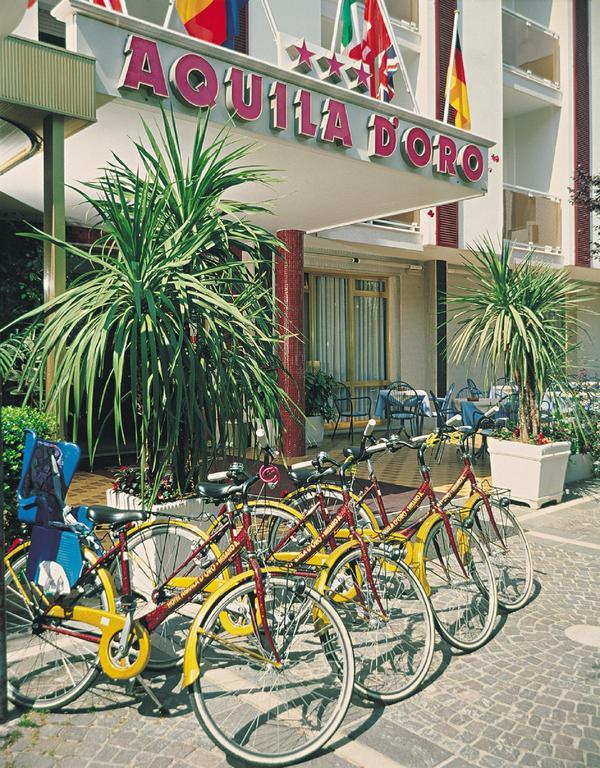 מיסאנו אדריאטיקו Hotel Aquila D'Oro מראה חיצוני תמונה