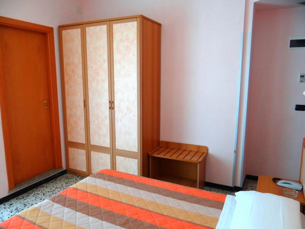 מיסאנו אדריאטיקו Hotel Aquila D'Oro חדר תמונה